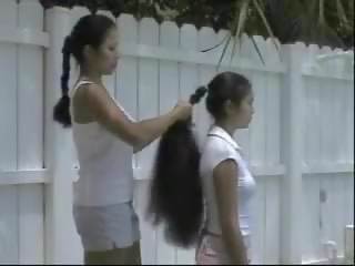 Cecelia a trinty dual dlouho vlasy brushing: volný pohlaví film 17