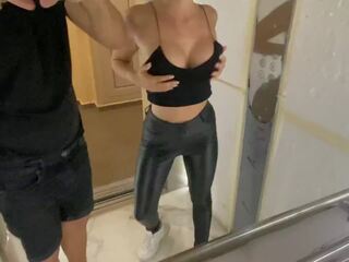 Elevator fuck with stranger was so randy - Cock22squirt