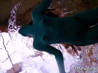Extraordinary rotondo culo giovanissima simonna sott’acqua, xxx film 02