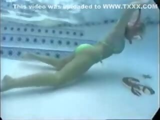 Zem ūdens bikini: bezmaksas chan chan pieaugušais filma izstāde f1