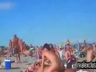 Público desnuda playa libertino x calificación película vid en verano 2015