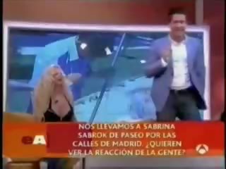 Σαμπρίνα sabrok celeb largest στήθος σε ο worldinterviews